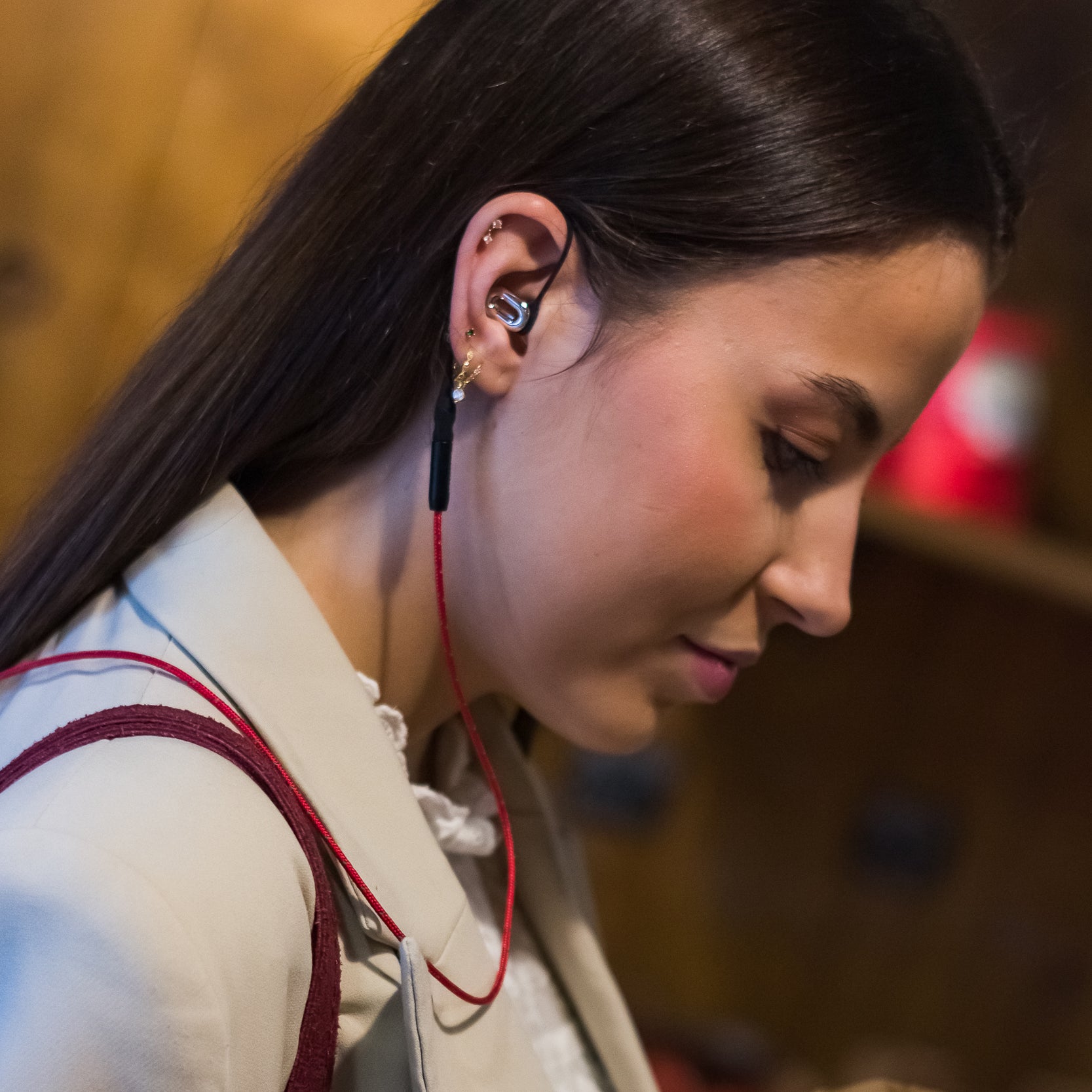 The Stadium Kit: Safer Volume, Better Game - Saccater Moment Earplugs + Link Cord + Double-tip Ear Tips for Match Day