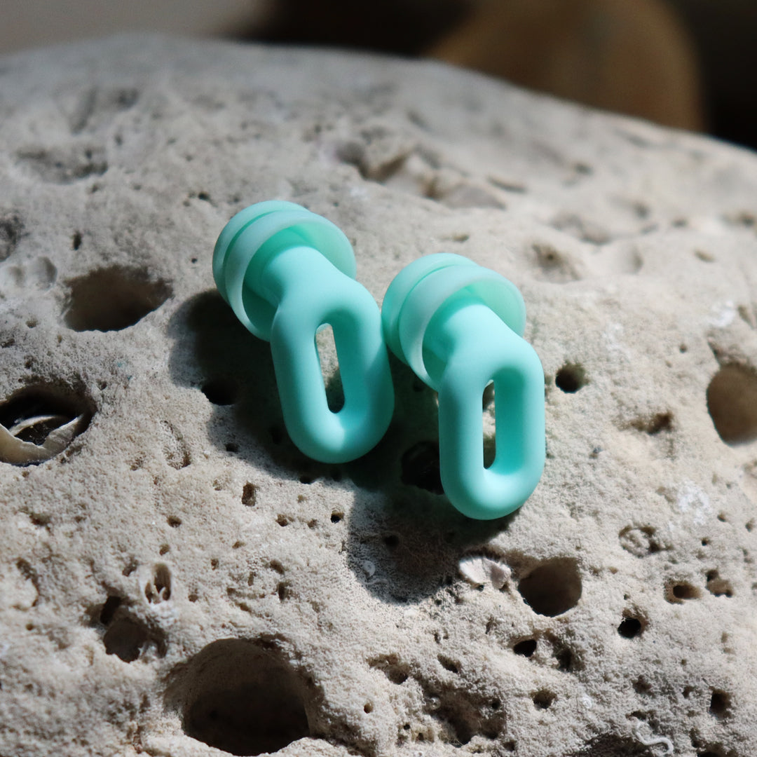 Saccater Focus Max Noise-reducing Earplugs - Ideal for comfy sleep, calm, stillness, travel, work safe, and hearing protection - with 3 type tips of Zen-Core foam tip, double-tip, and standard tip - up to SNR 30dB